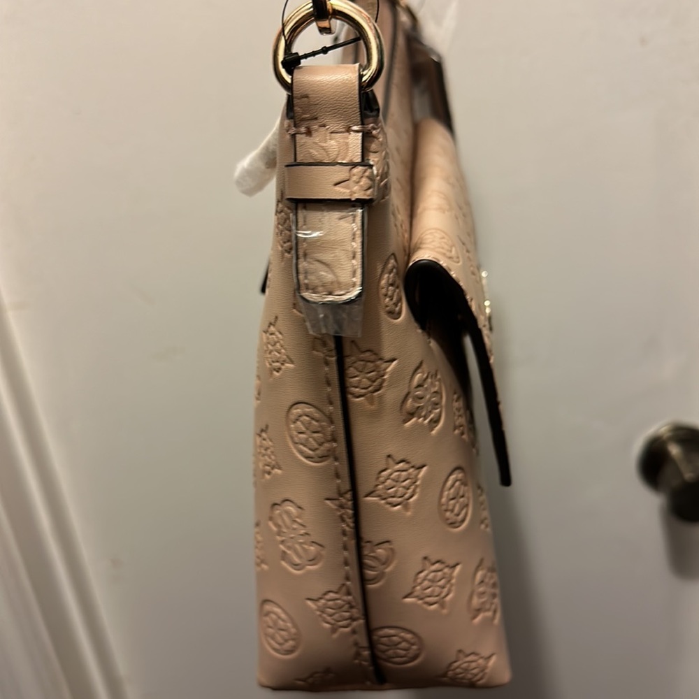 NWT GUESS Sirrah Top Zip Shoulder Bag👜 - Picture 4 of 8
